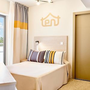 Single Room & Unlimited Brunch